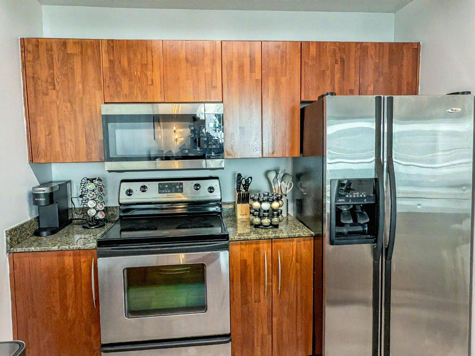 Elegant Centric Vibrant Pool Jacuzzi Free Parking Apartment Miami Exterior photo